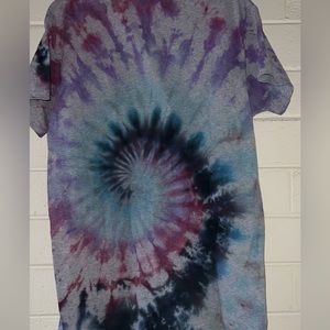 tie dyed grey tee